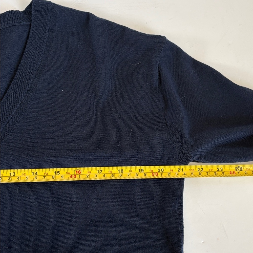 J. Crew 100% merino wool navy blue v-neckline flare sleeve hi lo sweater - Picture 14 of 16